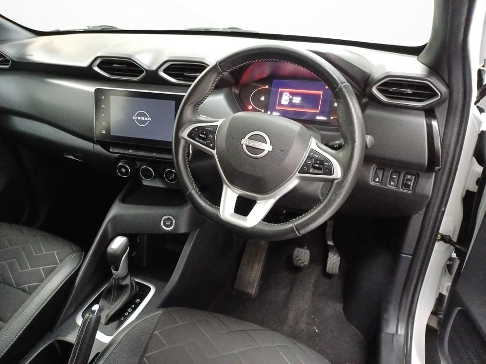 Nissan Magnite 1.0 Acenta Plus Cvt Oled