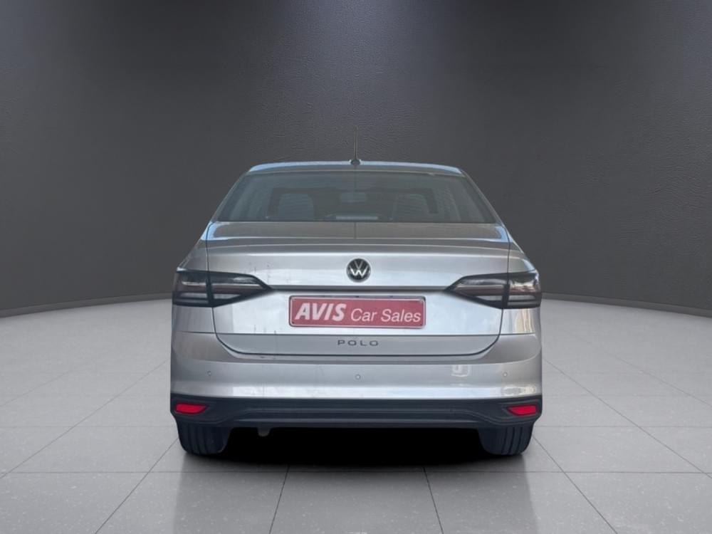 Volkswagen Polo Sedan 1.6 Base