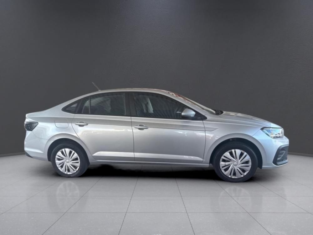 Volkswagen Polo Sedan 1.6 Base