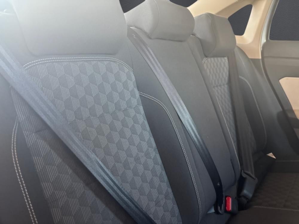 Volkswagen Polo Sedan 1.6 Base