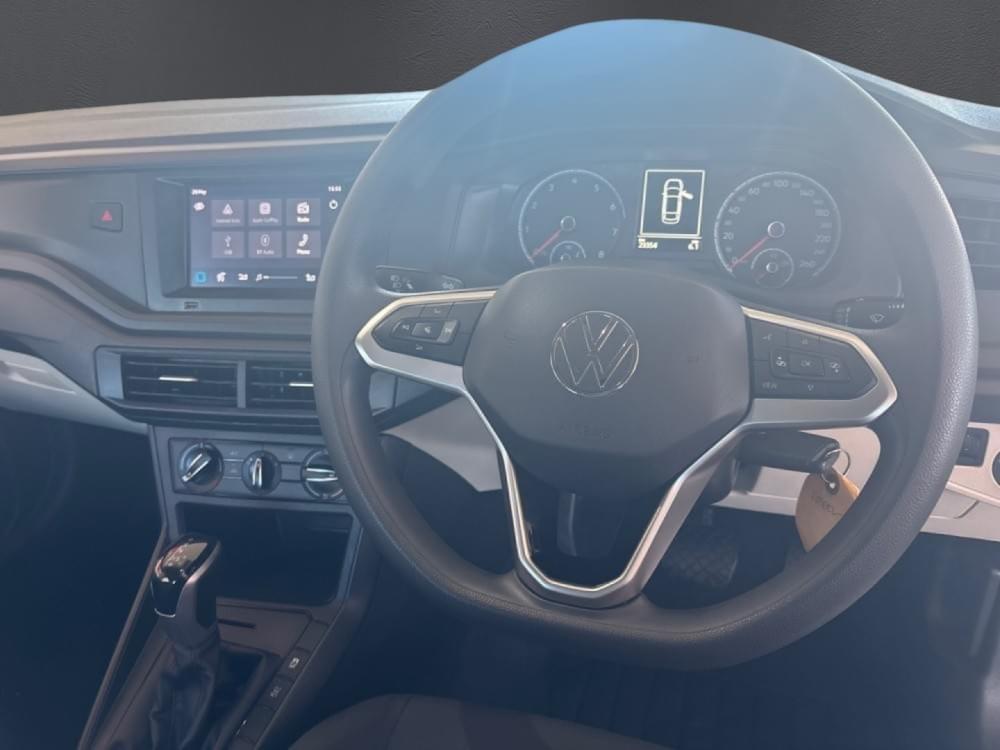 Volkswagen Polo Sedan 1.6 Tiptronic