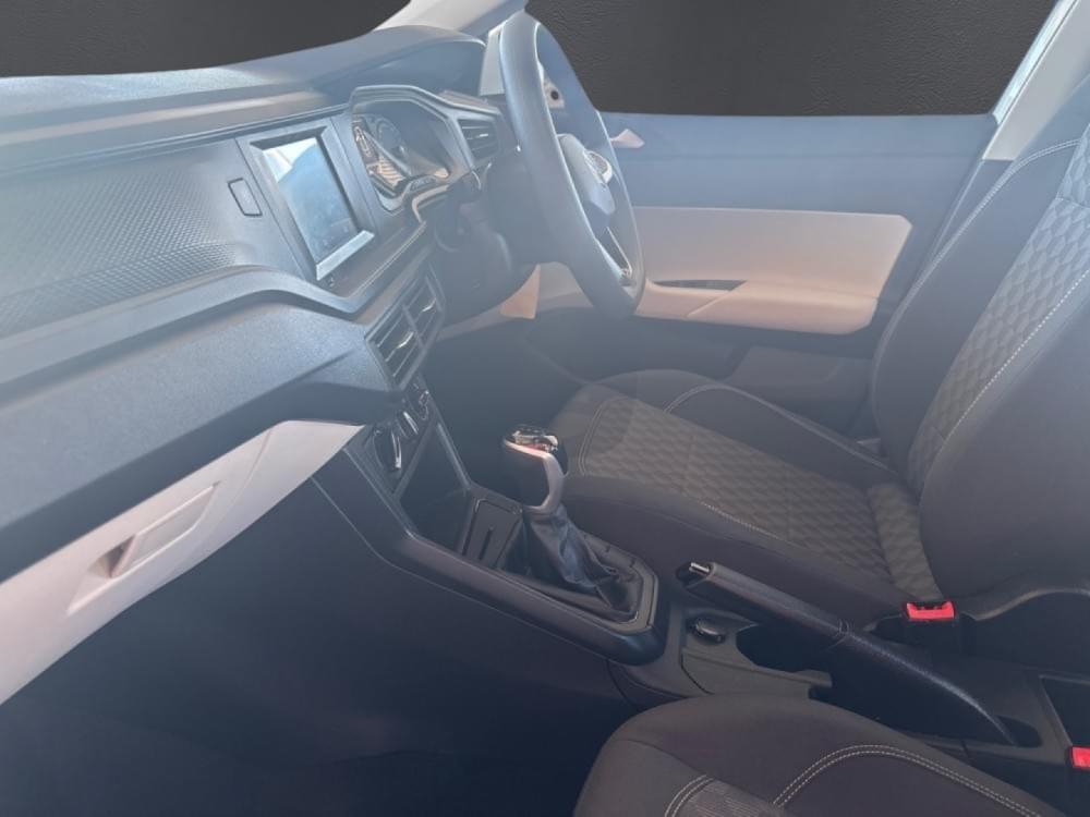 Volkswagen Polo Sedan 1.6 Tiptronic