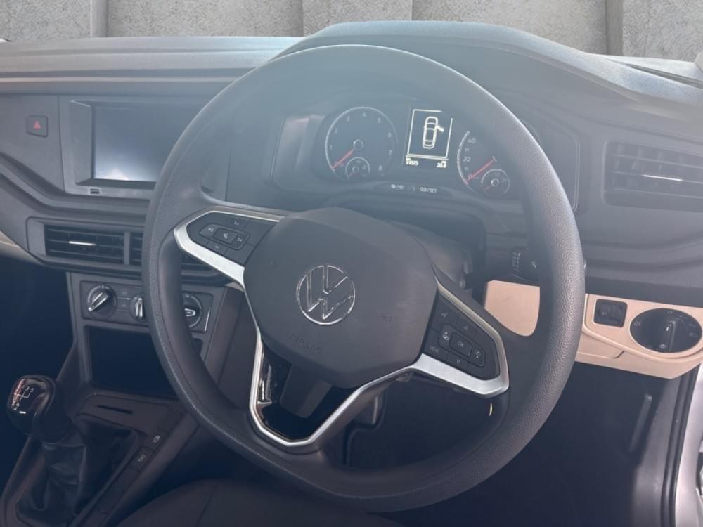 Volkswagen Polo Sedan 1.6 Tiptronic