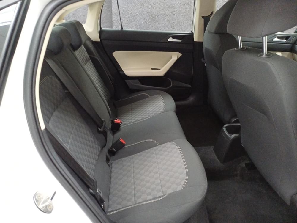 Volkswagen Polo Sedan 1.6 Base