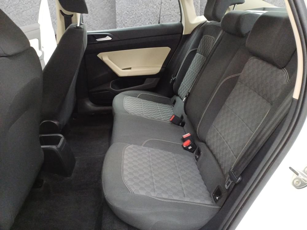 Volkswagen Polo Sedan 1.6 Base