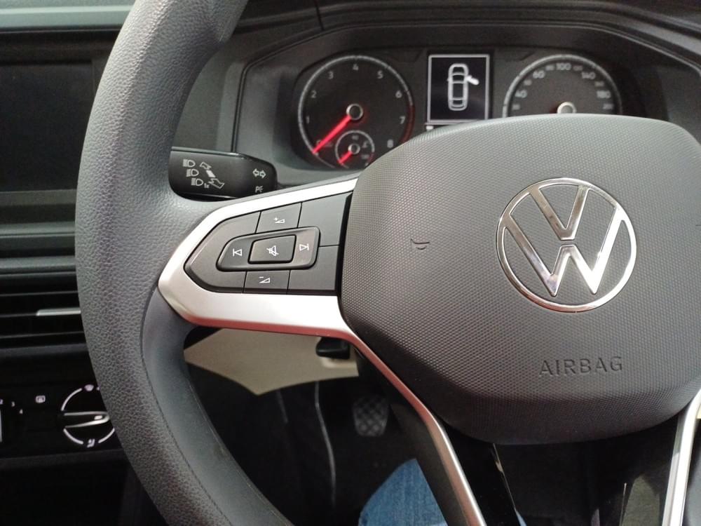 Volkswagen Polo Sedan 1.6 Base