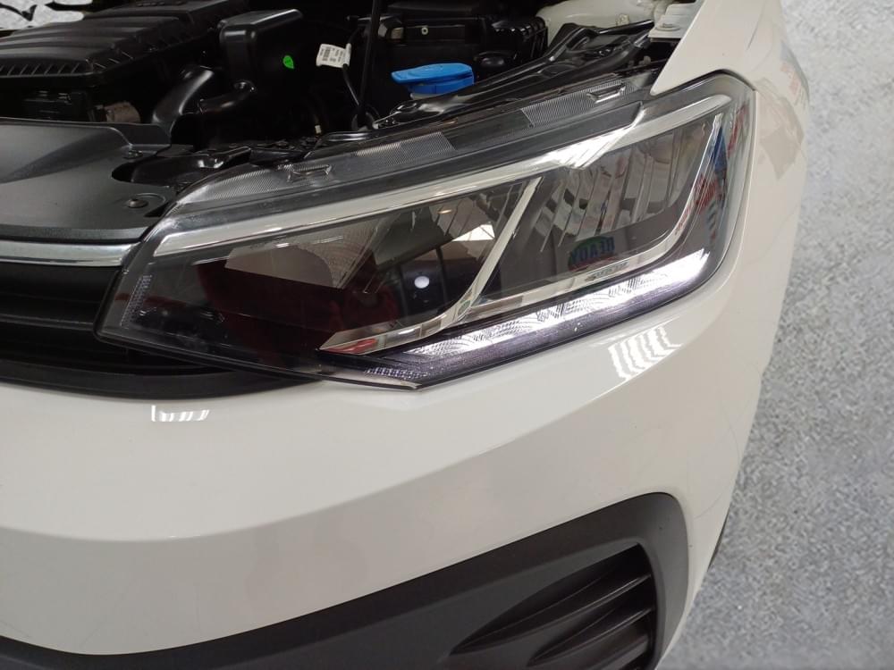 Volkswagen Polo Sedan 1.6 Base