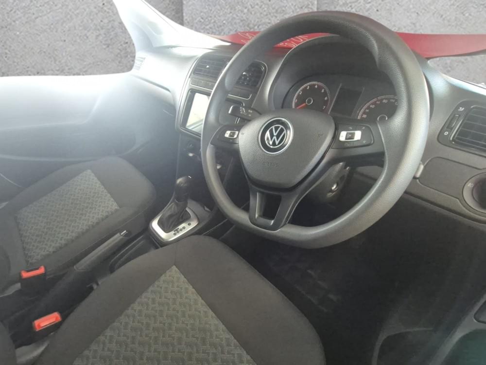 Volkswagen N/A 1.6 Life Tipt