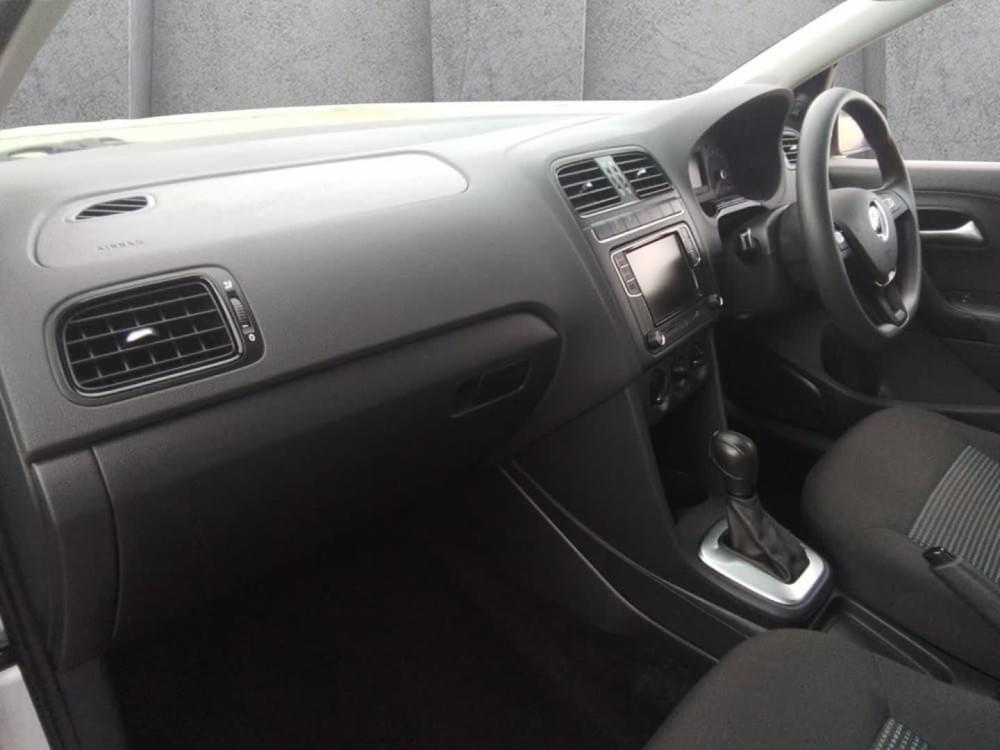 Volkswagen Polo Vivo Hatch 1.6 Comfortline Tiptronic