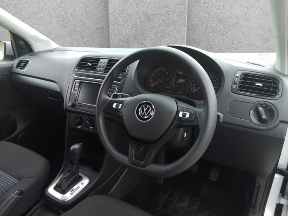 Volkswagen Polo Vivo Hatch 1.6 Comfortline Tiptronic
