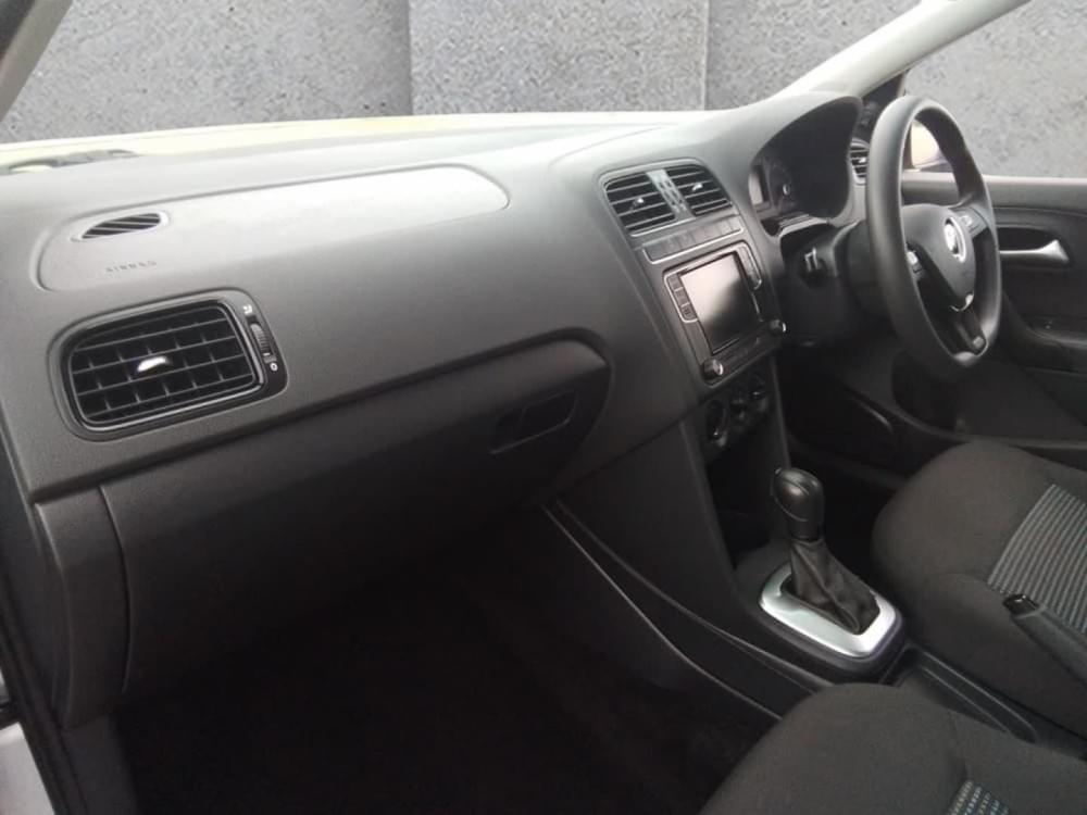 Volkswagen Polo Vivo Hatch 1.6 Comfortline Tiptronic