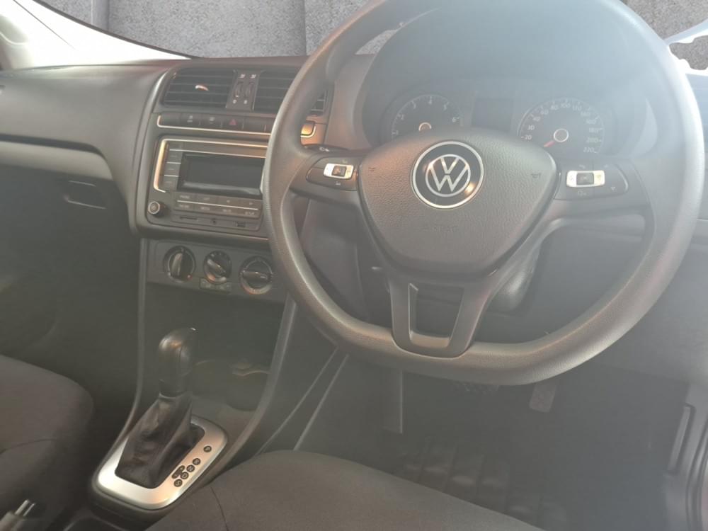 Volkswagen Polo Vivo Hatch 1.6 Comfortline Tiptronic