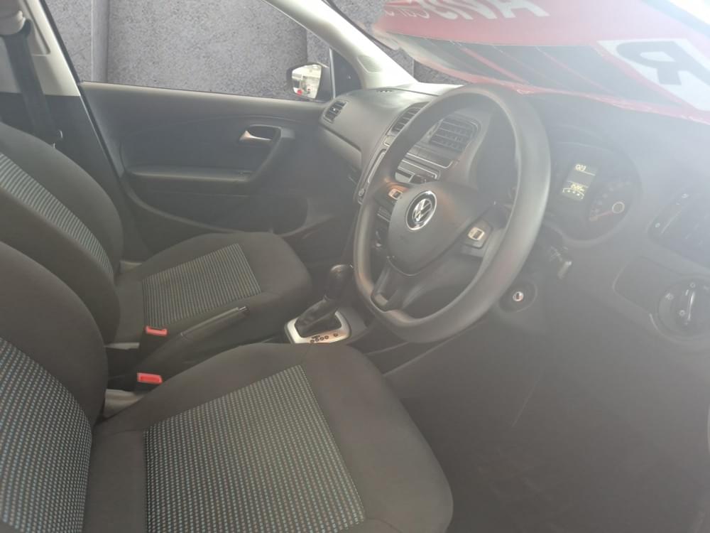 Volkswagen Polo Vivo Hatch 1.6 Comfortline Tiptronic