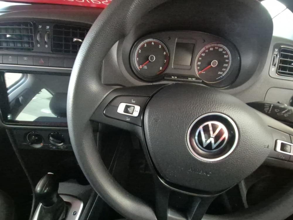 Volkswagen Polo Vivo Hatch 1.6 Life Tipt