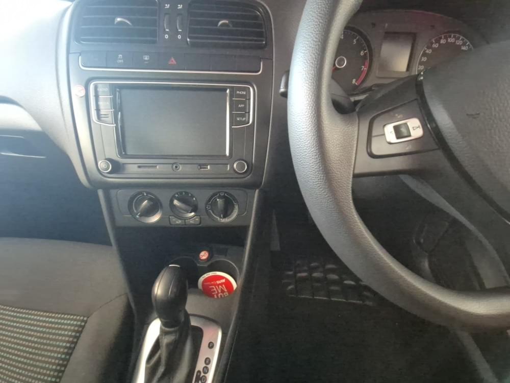 Volkswagen Polo Vivo Hatch 1.6 Comfortline Tiptronic