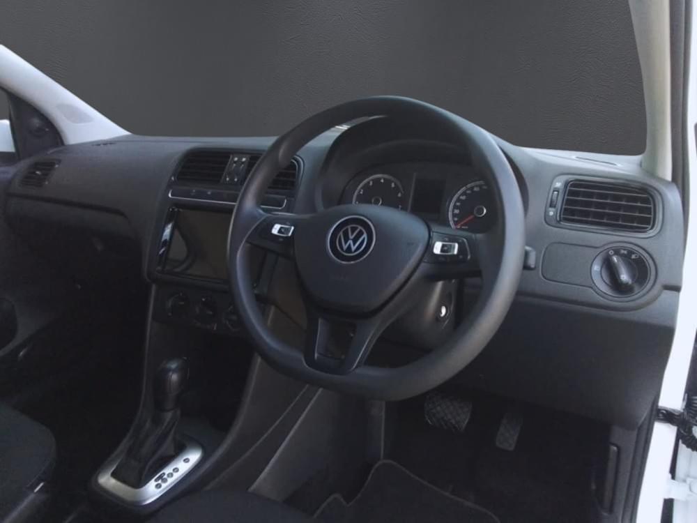 Volkswagen Polo Vivo Hatch 1.6 Life Tipt