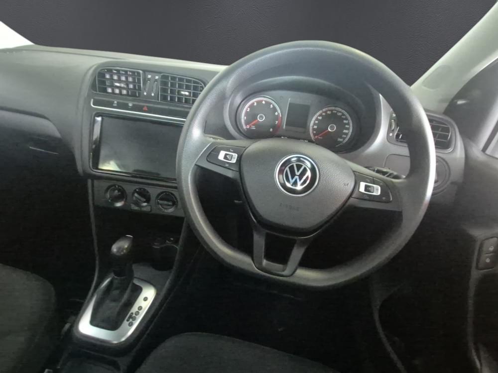 Volkswagen Polo Vivo Hatch 1.6 Life Tipt