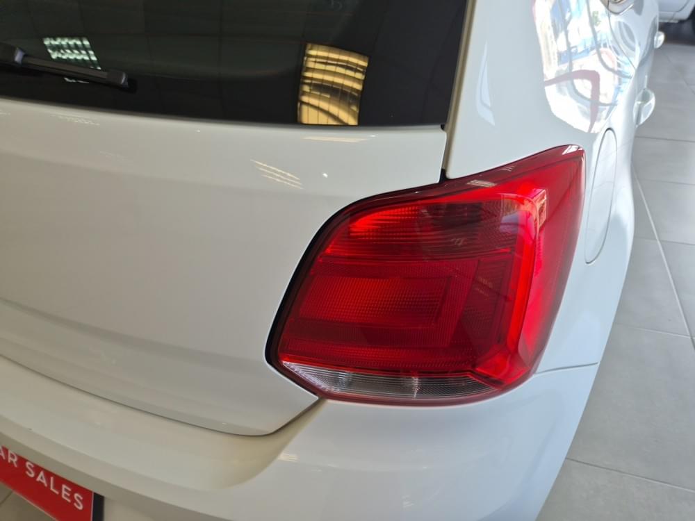 Volkswagen Polo Vivo Hatch 1.6 Comfortline Tiptronic