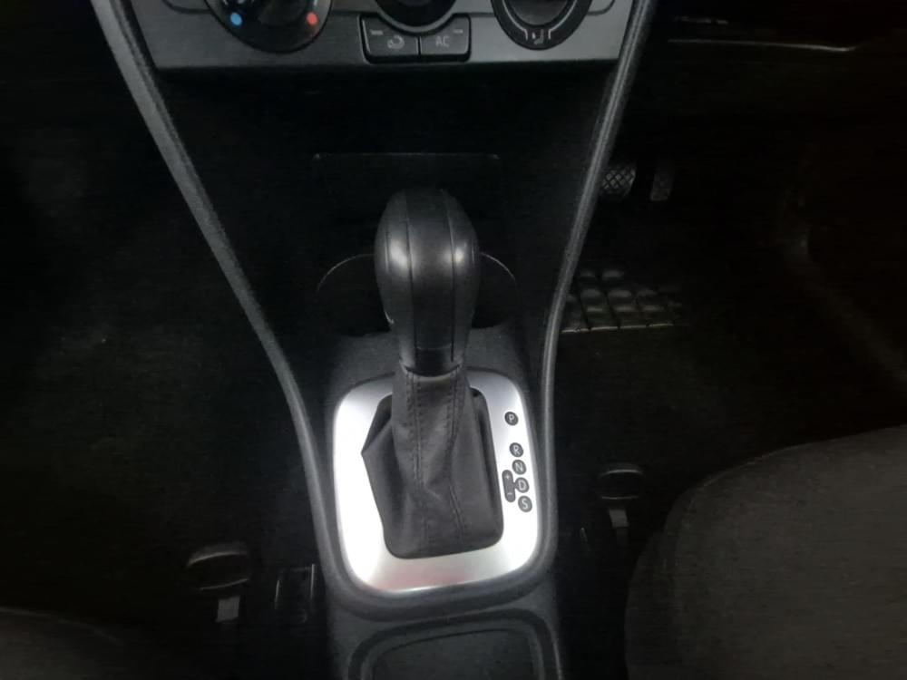 Volkswagen Polo Vivo Hatch 1.6 Comfortline Tiptronic