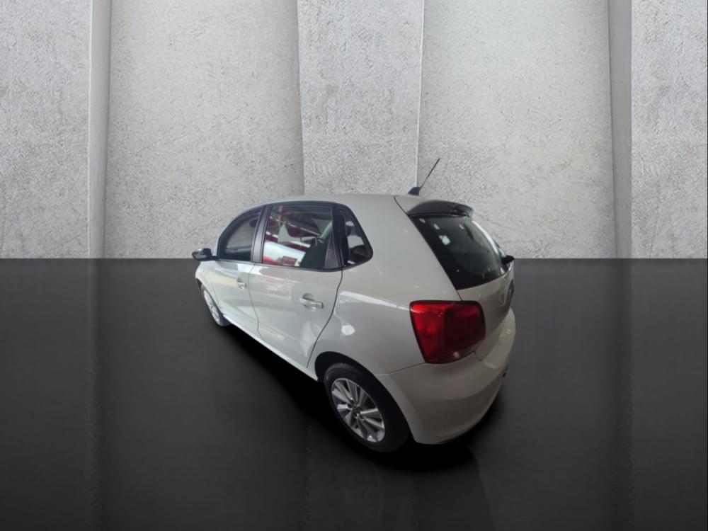 Volkswagen Polo Vivo Hatch 1.6 Life Tipt