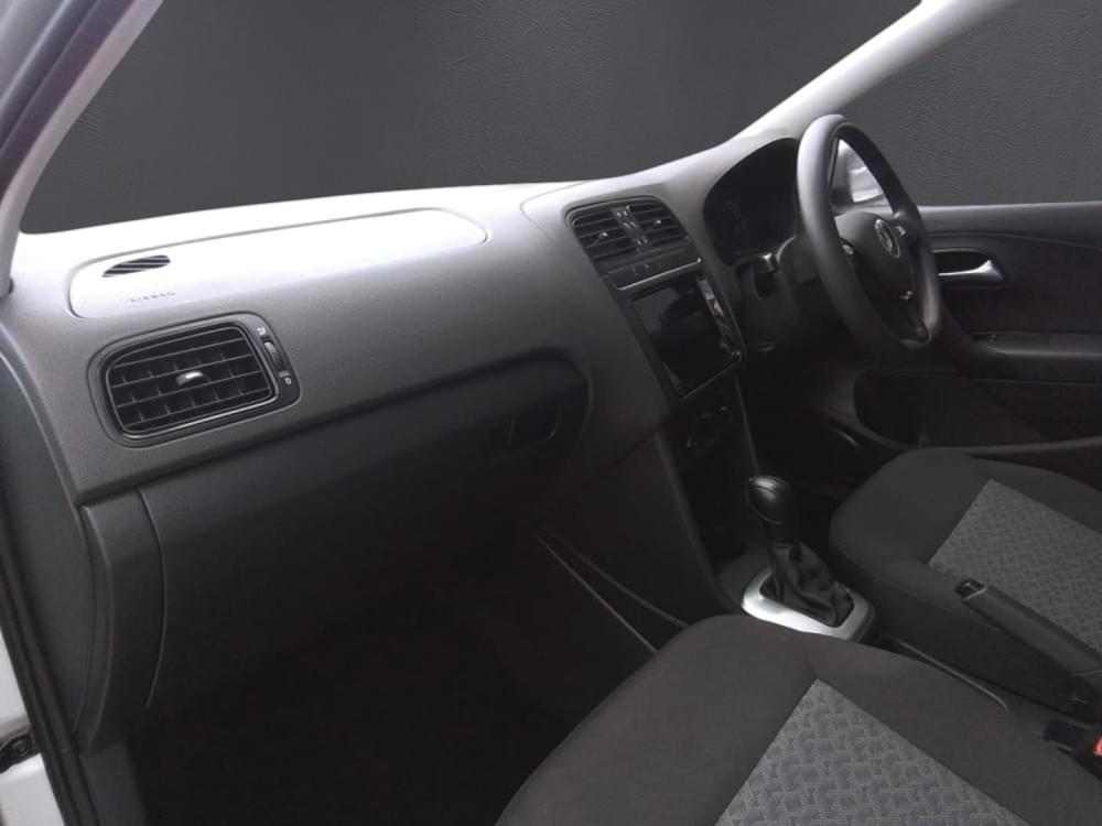 Volkswagen Polo Vivo Hatch 1.6 Comfortline Tiptronic