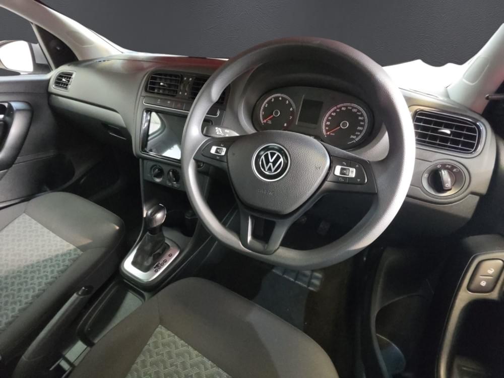Volkswagen Polo Vivo Hatch 1.6 Life Tipt