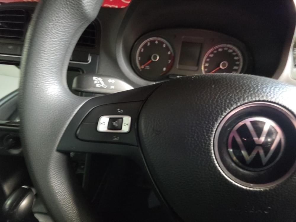 Volkswagen Polo Vivo Hatch 1.6 Life Tipt