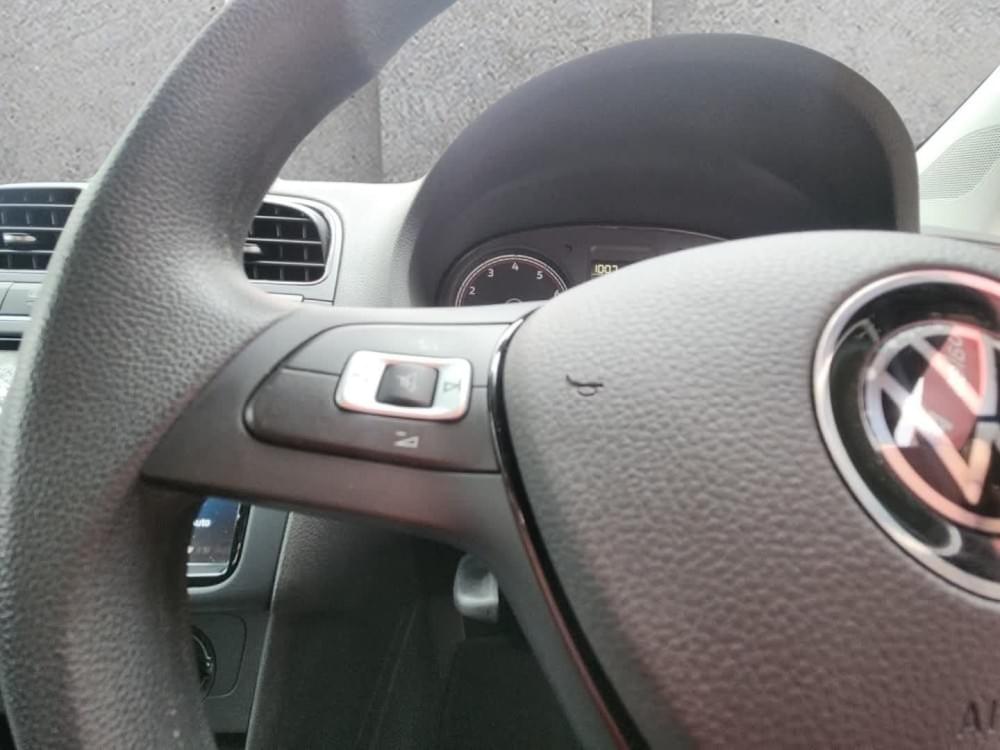 Volkswagen Polo Vivo Hatch 1.6 Life Tipt