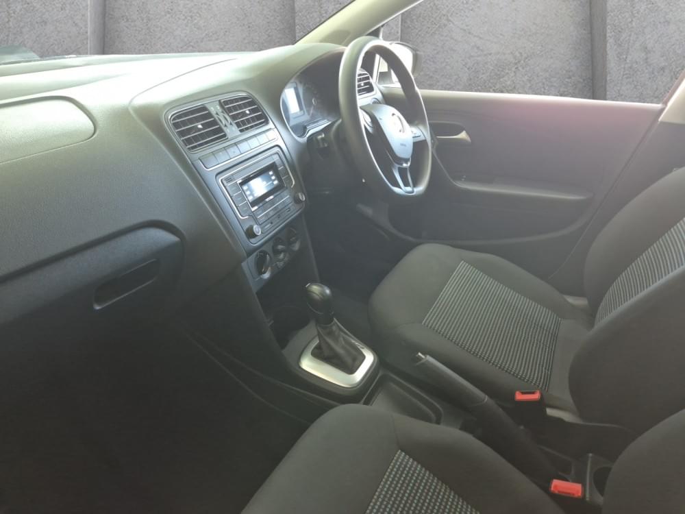 Volkswagen Polo Vivo Hatch 1.6 Comfortline Tiptronic