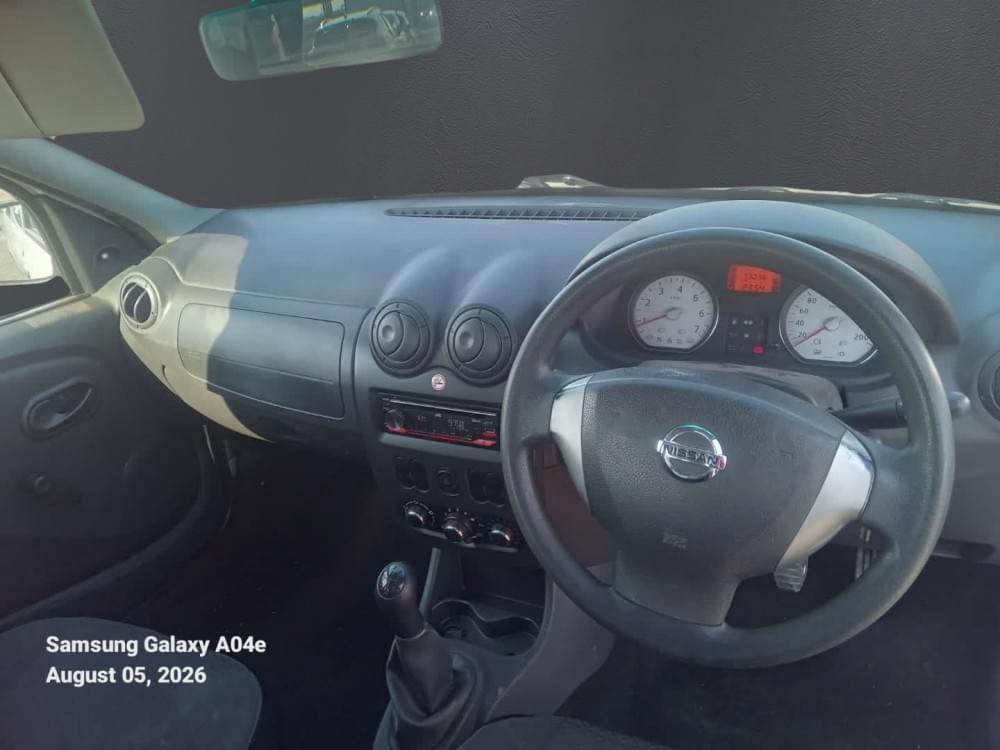 Nissan Np200 1.6 8V Ac Safety Pack