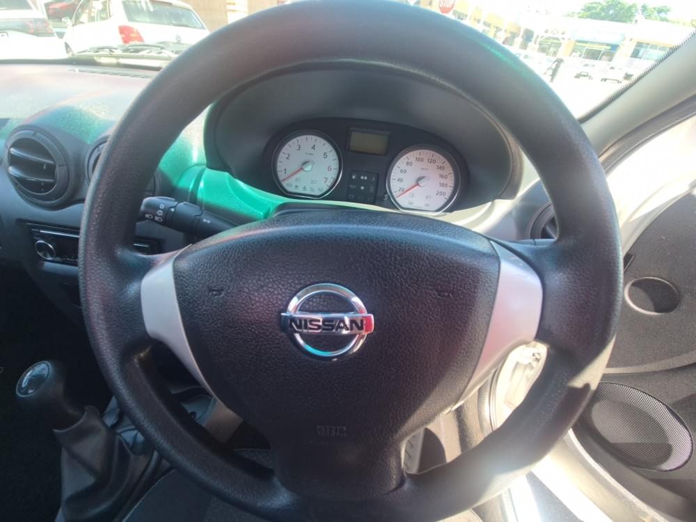 Nissan Np200 1.6 8V Ac Safety Pack