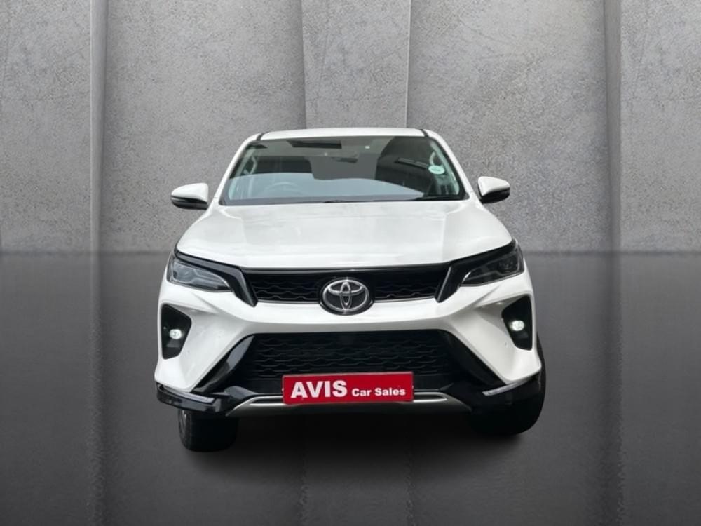 Toyota Fortuner 2.4 Gd-6 Rb At