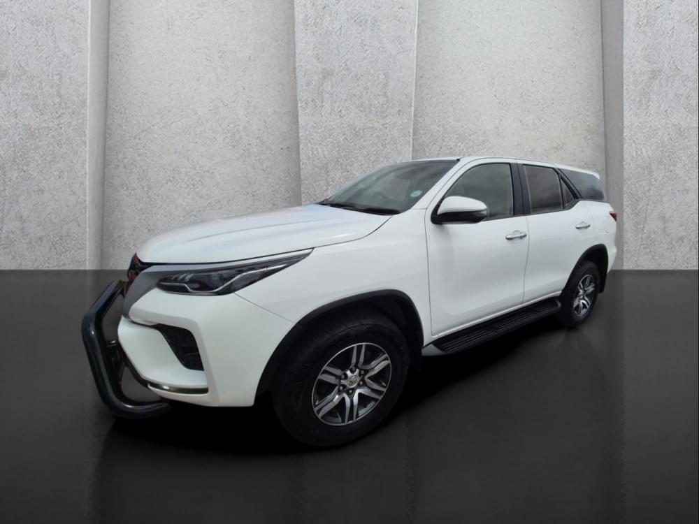 Toyota Fortuner 2.4 Gd-6 Raised Body At