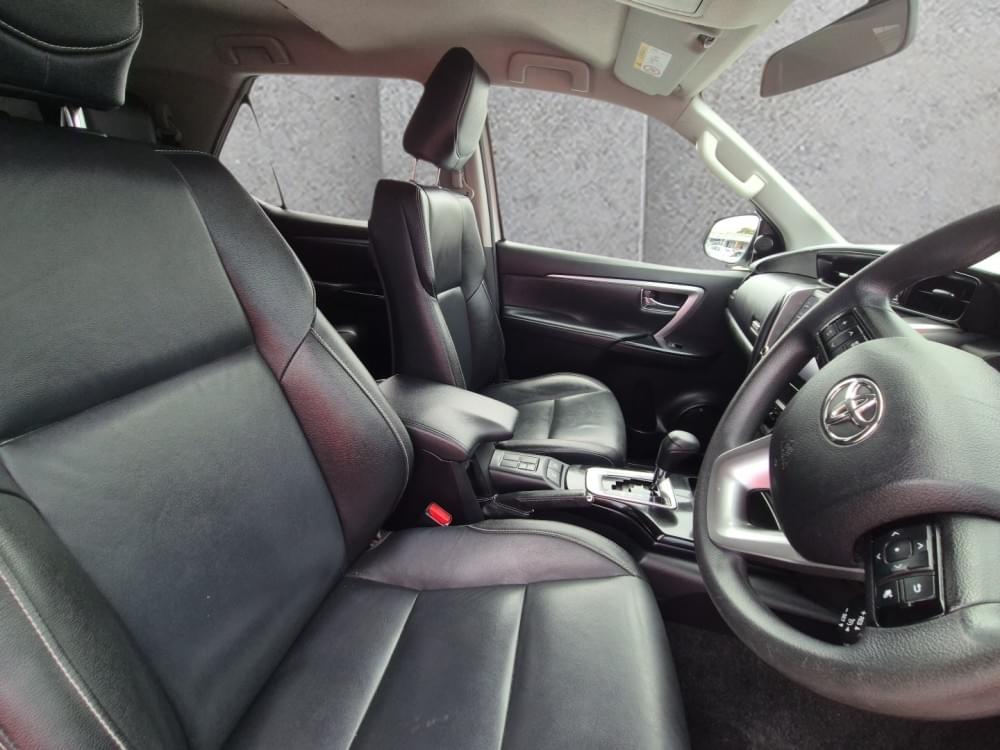 Toyota Fortuner 2.4 Gd-6 Raised Body At