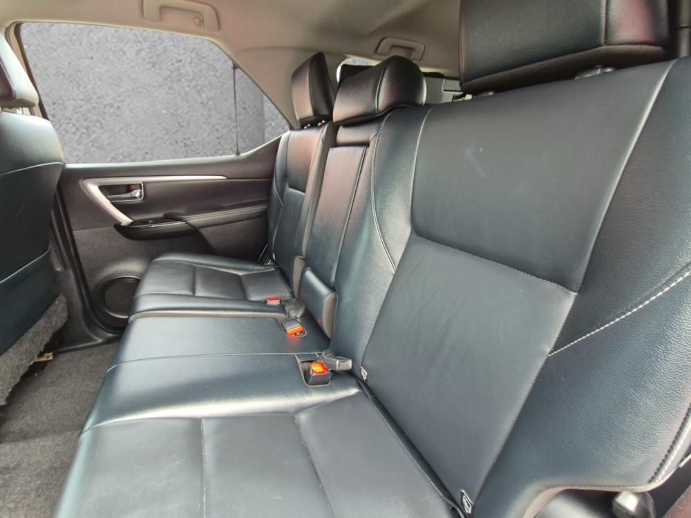 Toyota Fortuner 2.4 Gd-6 Raised Body At