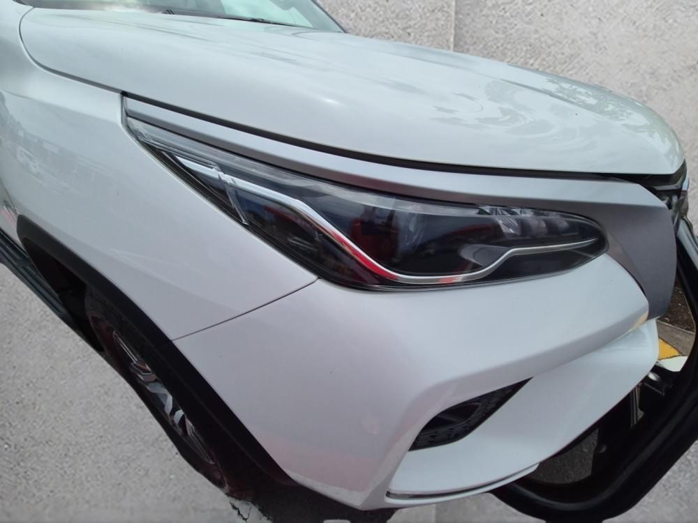 Toyota Fortuner 2.4 Gd-6 Raised Body At