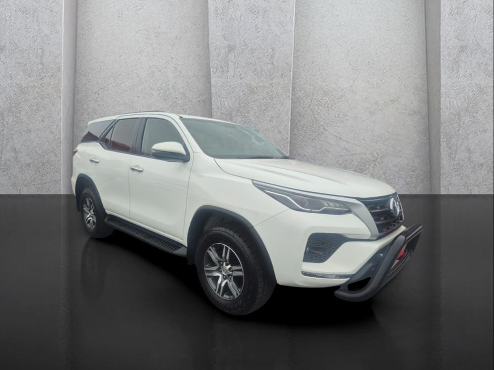 Toyota Fortuner 2.4 Gd-6 Raised Body At