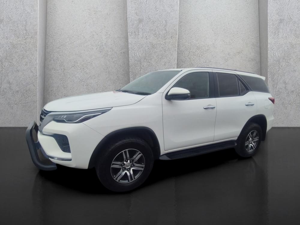 Toyota Fortuner 2.4 Gd-6 Raised Body At