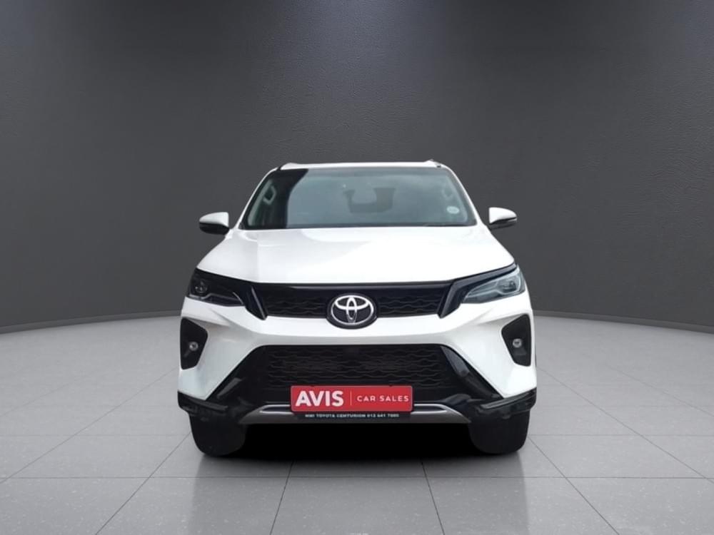 Toyota Fortuner 2.4 Gd-6 Rb At