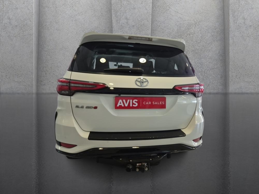Toyota Fortuner 2.4 Gd-6 Rb At