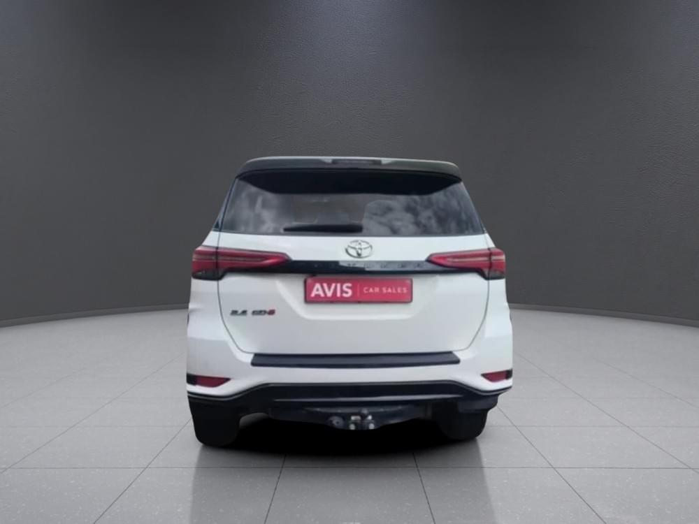 Toyota Fortuner 2.4 Gd-6 Rb 6At