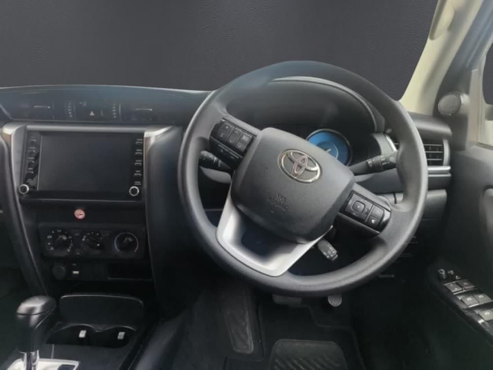 Toyota Fortuner 2.4 Gd-6 Rb At