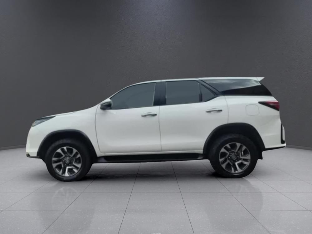 Toyota Fortuner 2.4 Gd-6 Rb 6At