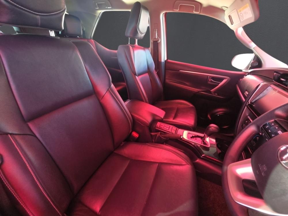 Toyota Fortuner 2.4 Gd-6 Rb At