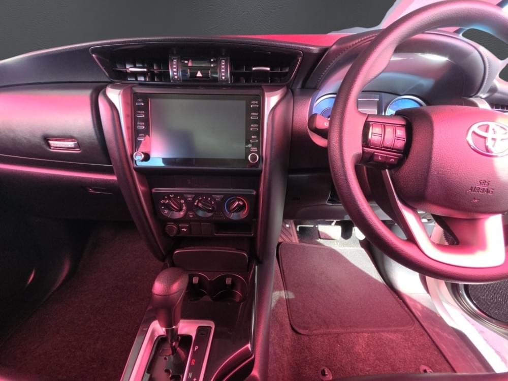 Toyota Fortuner 2.4 Gd-6 Rb At