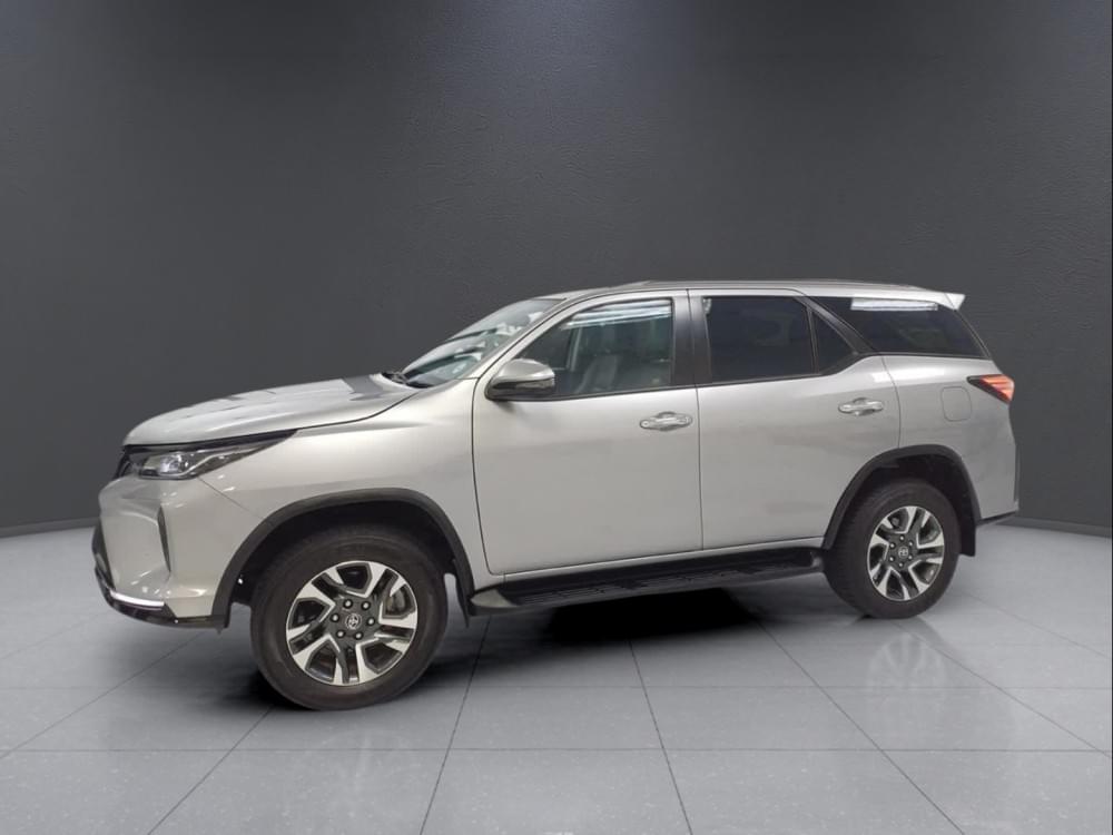 Toyota Fortuner 2.4 Gd-6 Rb 6At