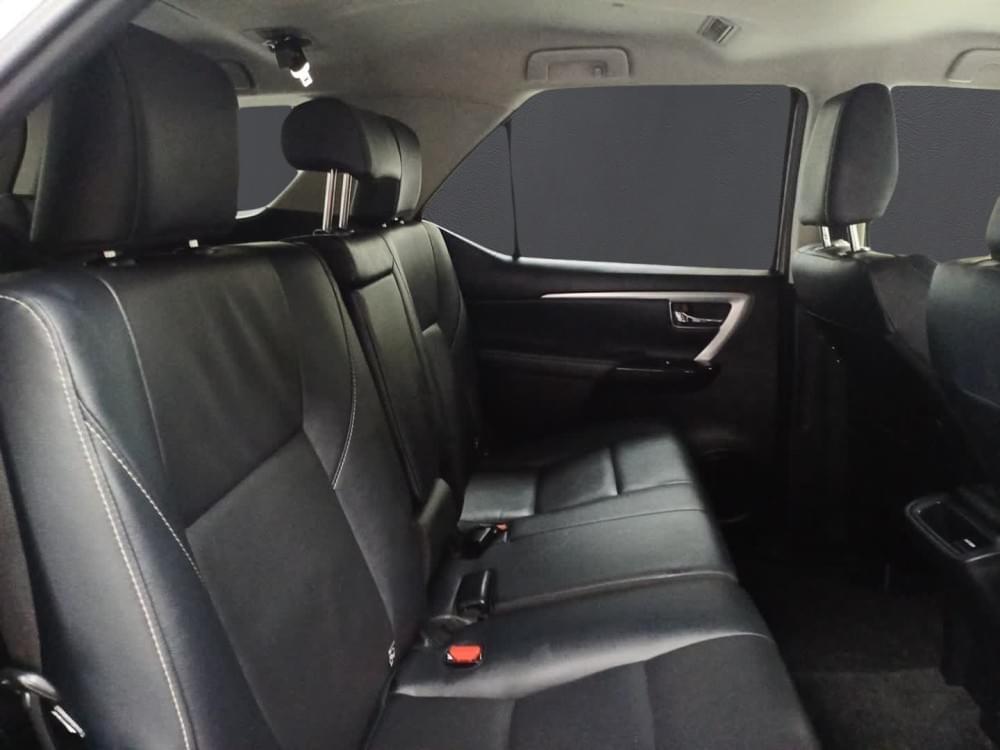 Toyota Fortuner 2.4 Gd-6 Rb 6At
