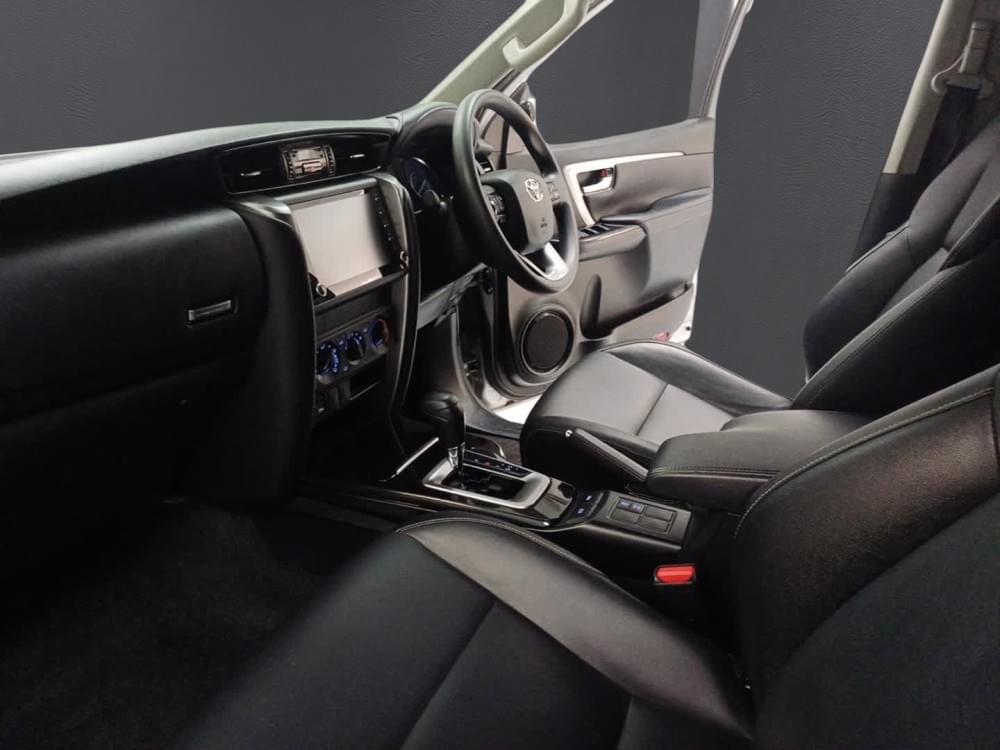 Toyota Fortuner 2.4 Gd-6 Rb 6At