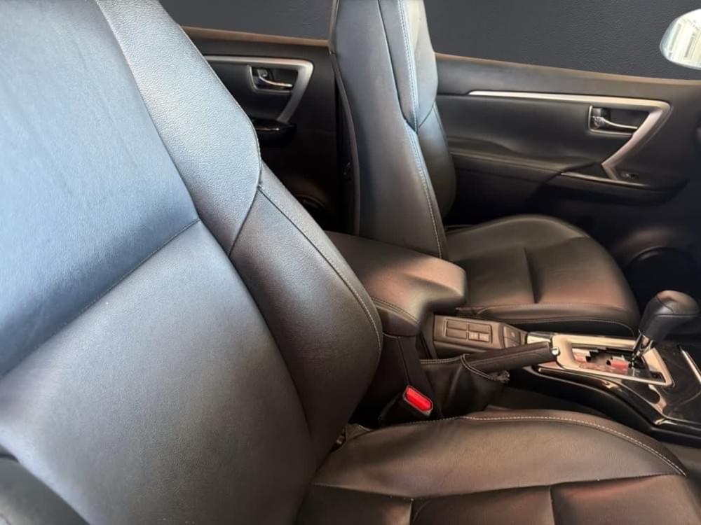 Toyota Fortuner 2.4 Gd-6 Rb At