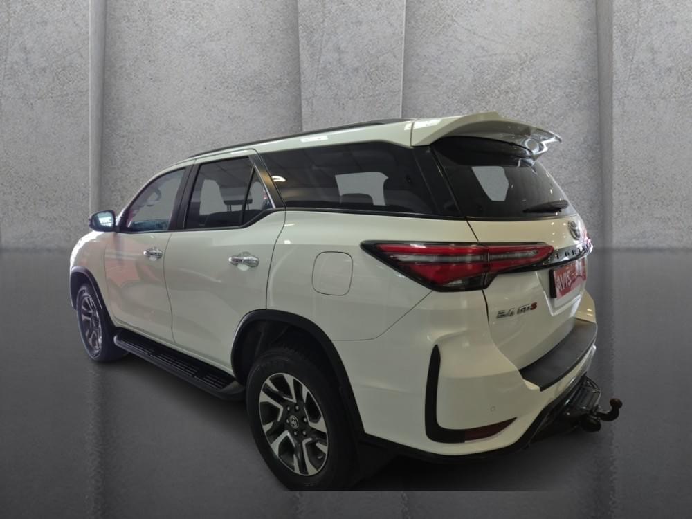 Toyota Fortuner 2.4 Gd-6 At